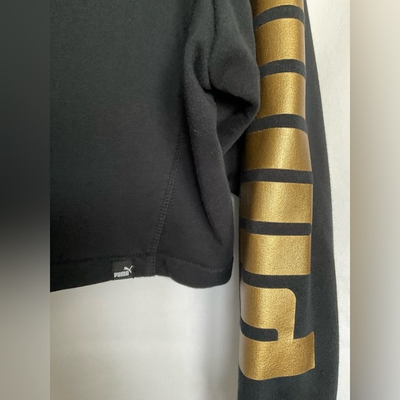Puma Black and Gold Oversized Crop sweatshirt - Picture 4 of 8